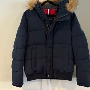 Tommy Hilfiger Men’s Puffer Jacket with Removable Fur Trim Hood Size Medium